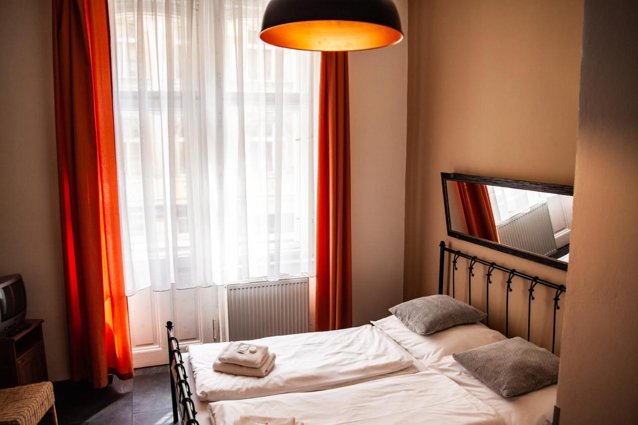 Hotel Sunflower Prague Exterior photo
