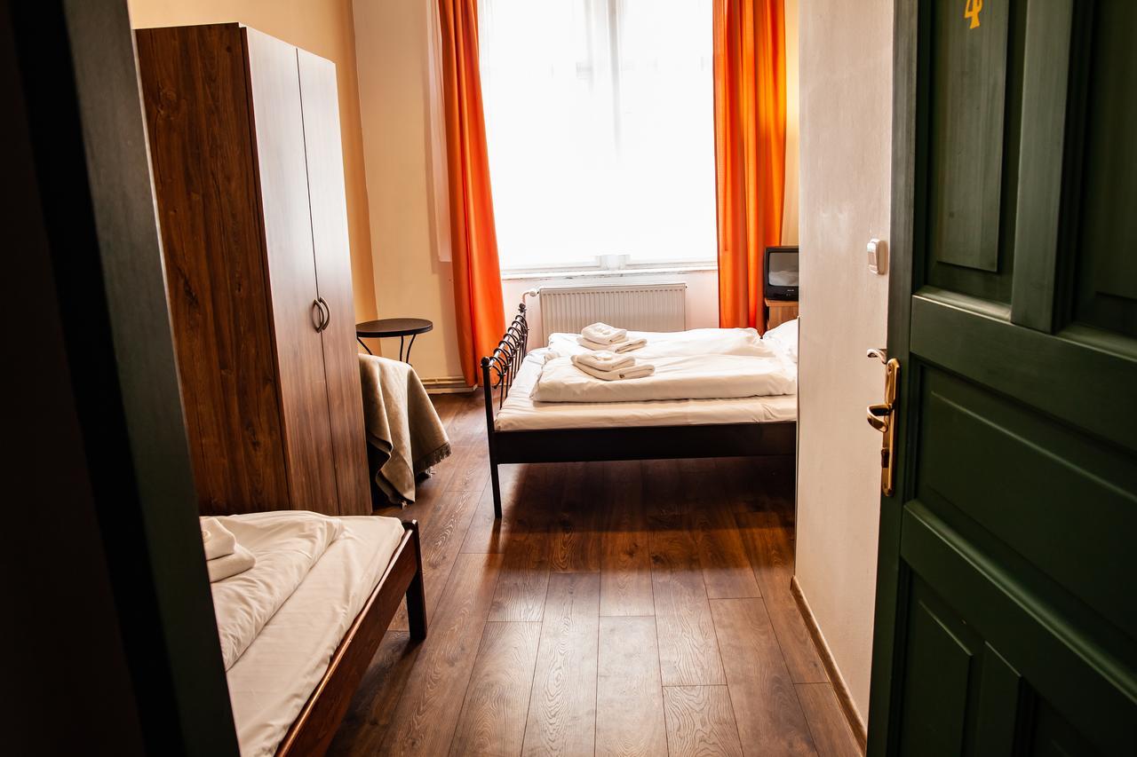 Hotel Sunflower Prague Exterior photo